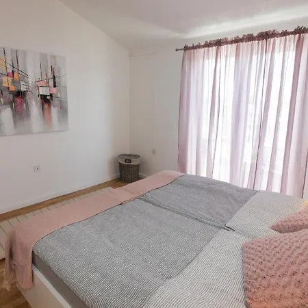 Luxury Lavanda Apartmán Kolan